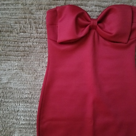 Charlotte Russe Dresses & Skirts - 🍒 Red Tube Dress